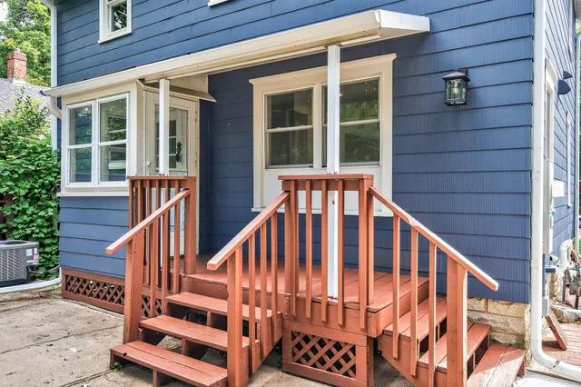 $399,900 | 409 Winslow Avenue, St. Paul, MN 55107