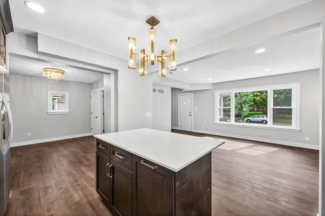 $399,900 | 409 Winslow Avenue, St. Paul, MN 55107