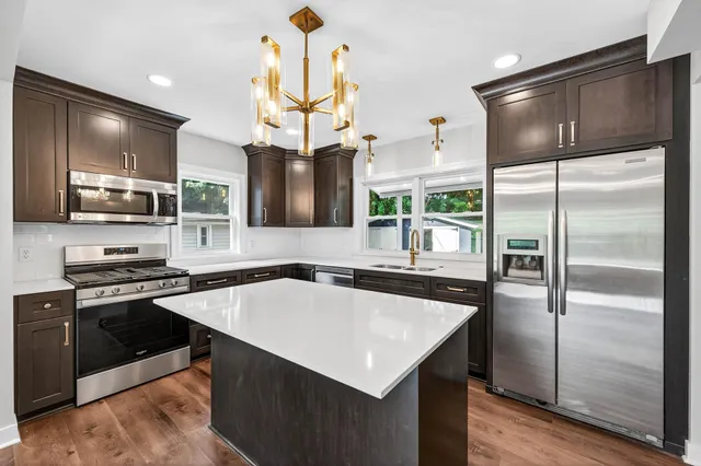 $399,900 | 409 Winslow Avenue, St. Paul, MN 55107