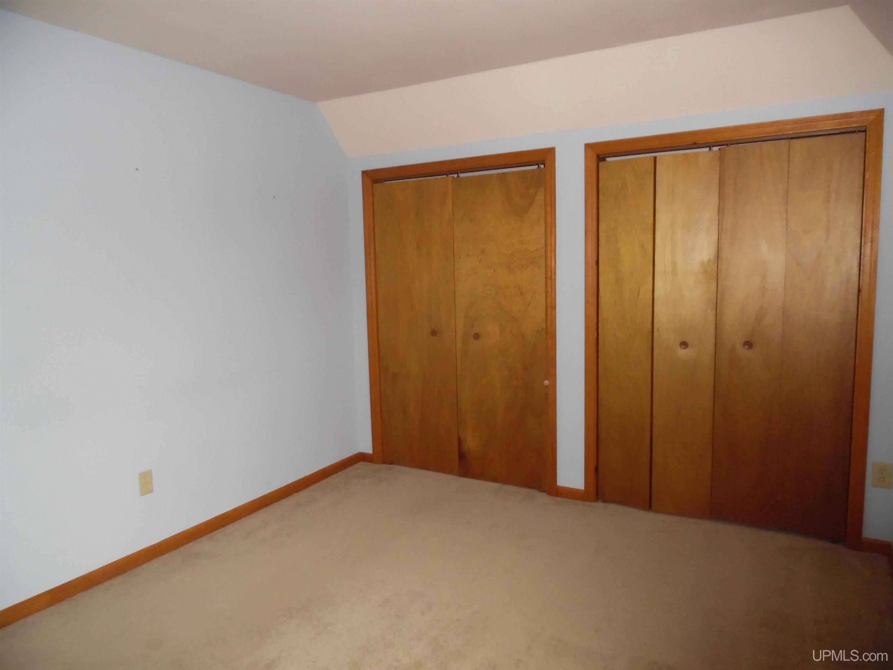 440 Kearsarge Street Laurium, MI 49913 - Photo 15 of 38
