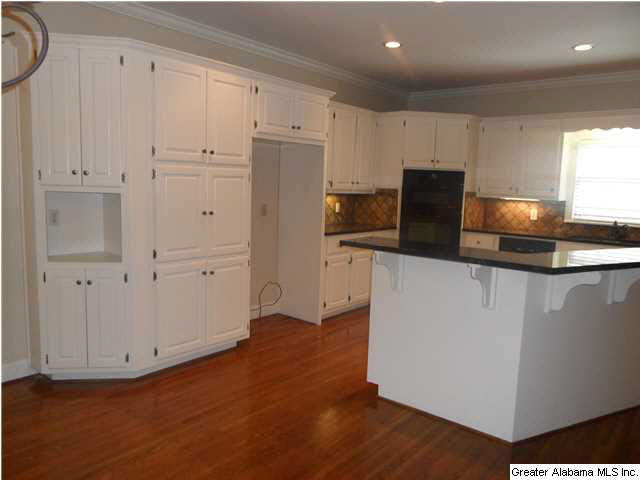 1219 Saulter Road Birmingham, AL 35209 - Photo 11 of 25