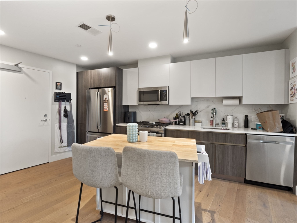 9 Central Street, Unit 107 Somerville, MA 02143 - Photo 5 of 35