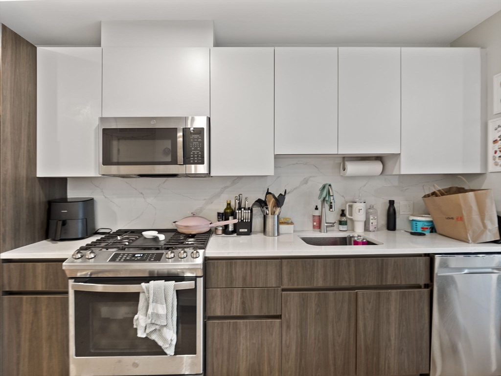 9 Central Street, Unit 107 Somerville, MA 02143 - Photo 10 of 35