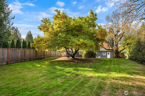 $895,000 | 11346 Bartlett Avenue Northeast, Seattle, WA 98125