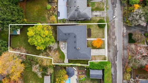 $895,000 | 11346 Bartlett Avenue Northeast, Seattle, WA 98125