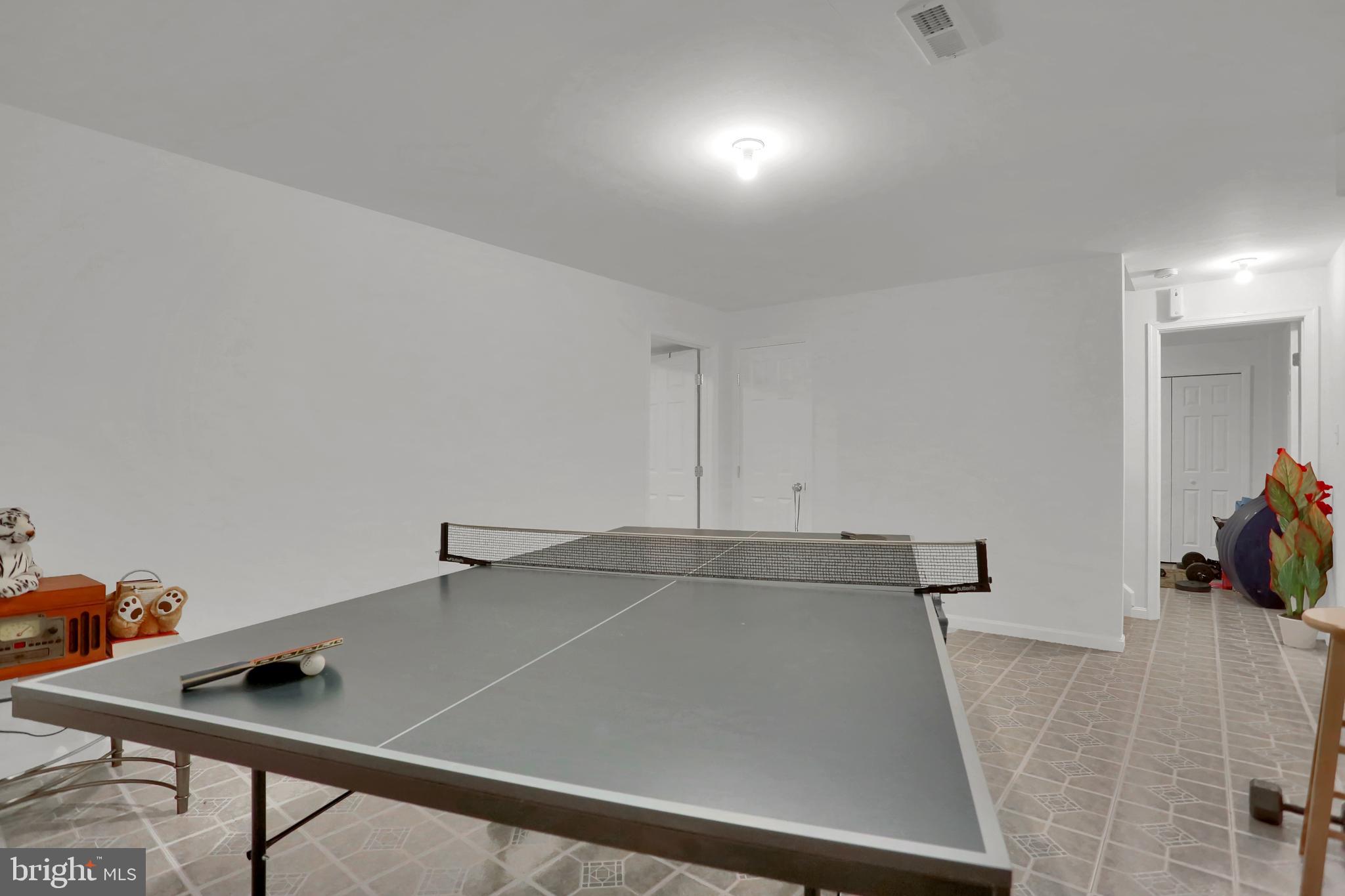 2135 Carriage Run Road York, PA 17408 - Photo 31 of 40 Gallery Image 31