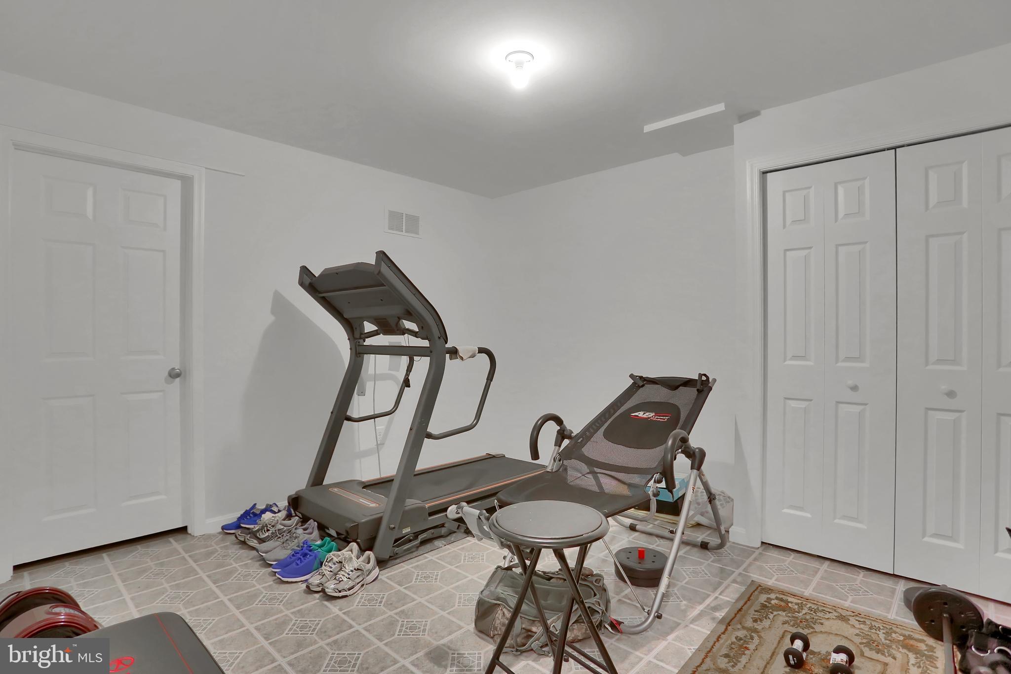 2135 Carriage Run Road York, PA 17408 - Photo 33 of 40 Gallery Image 33