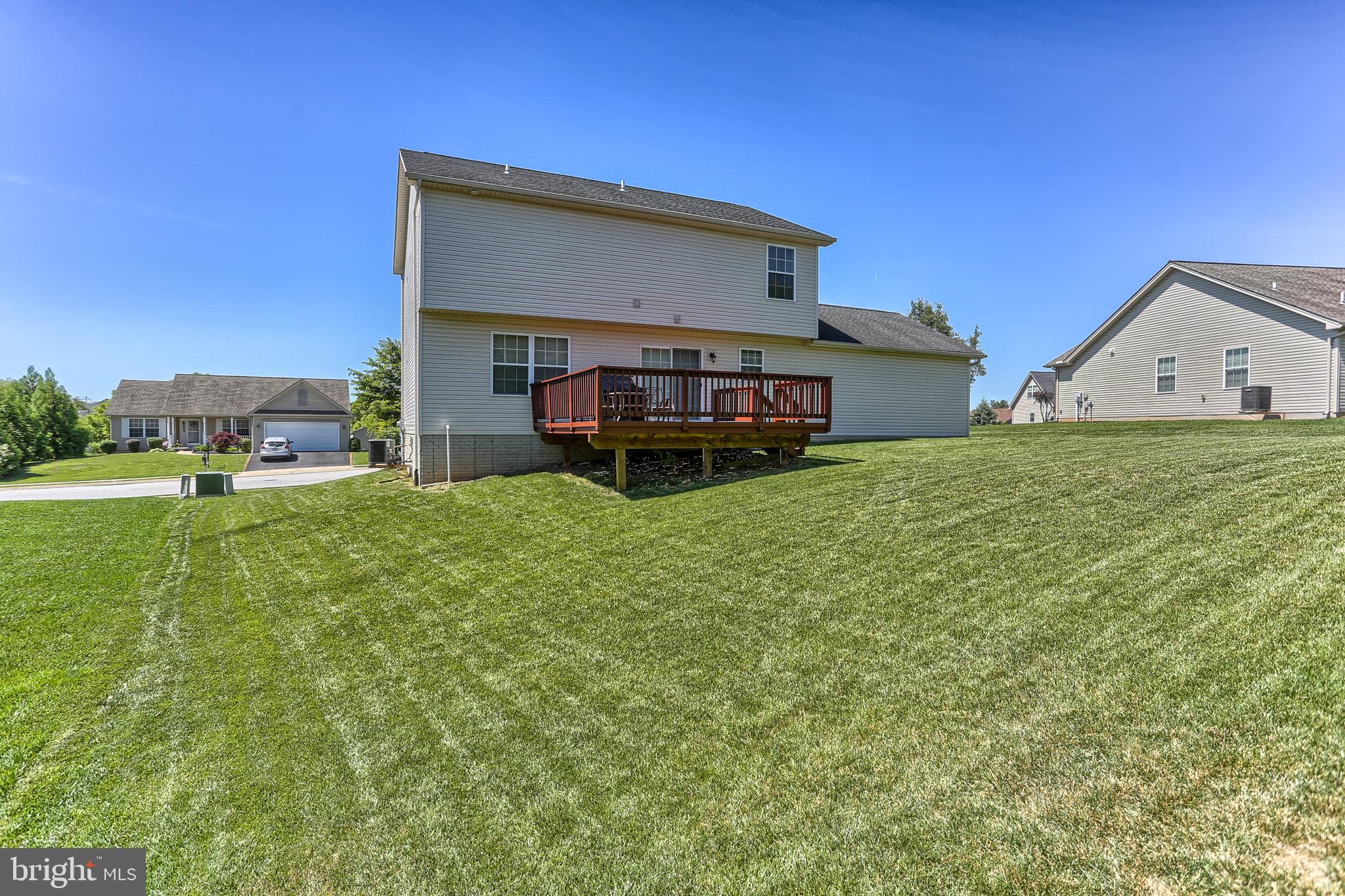 2135 Carriage Run Road York, PA 17408 - Photo 37 of 40 Gallery Image 37