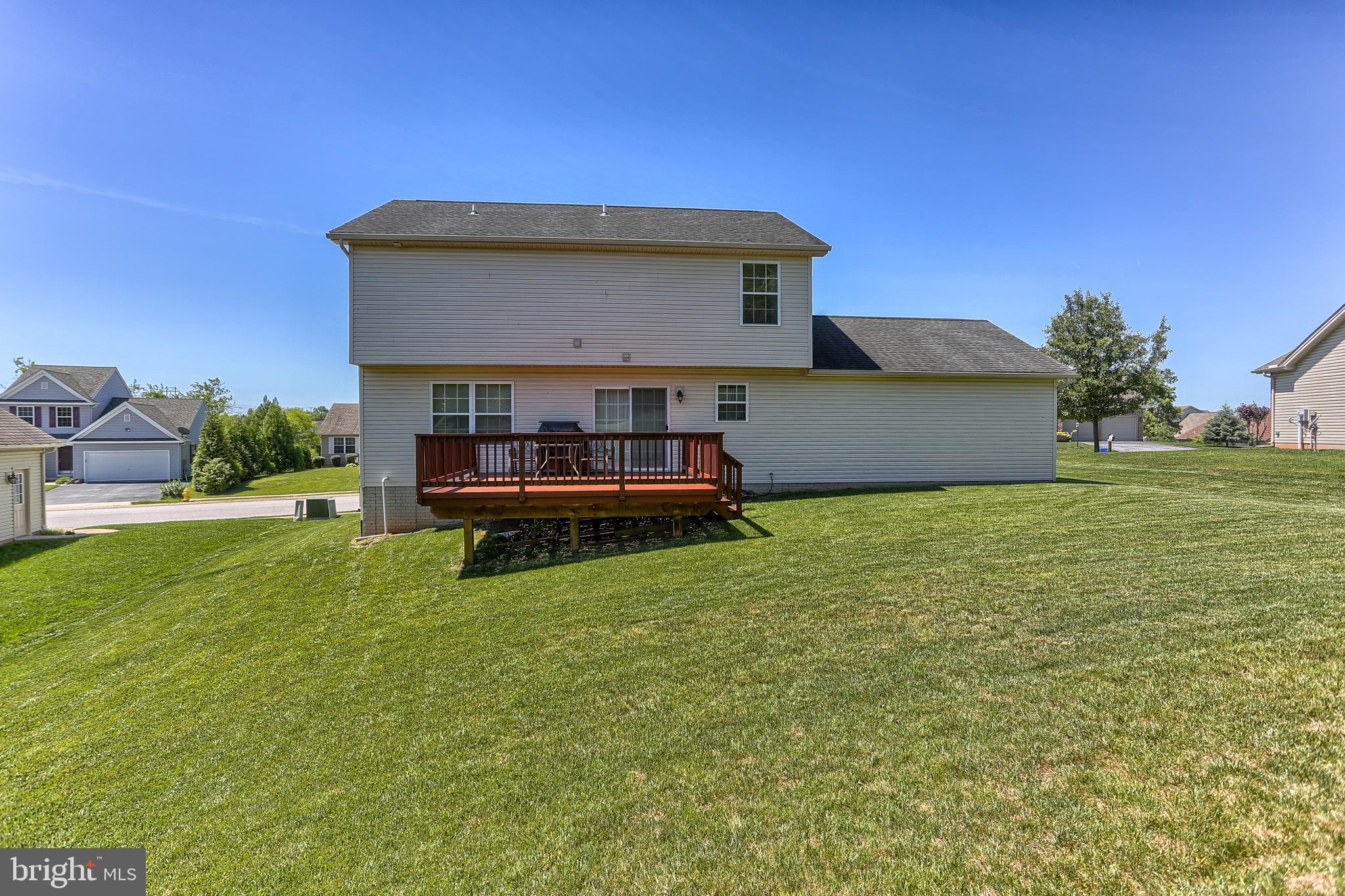 2135 Carriage Run Road York, PA 17408 - Photo 38 of 40 Gallery Image 38