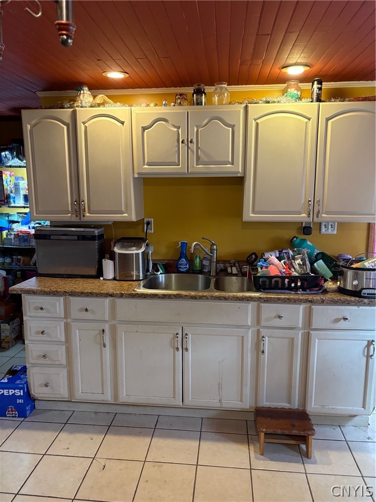 61 Border City Road Waterloo, NY 14456 - Photo 10 of 22 kitchen