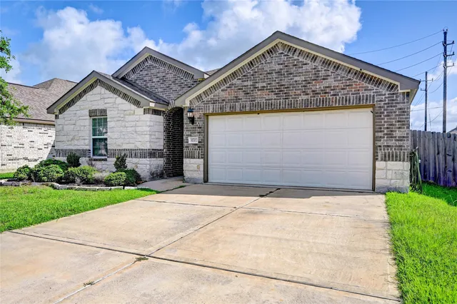 $2,100 | 31702 Casa Linda Drive, Cypress, TX 77433