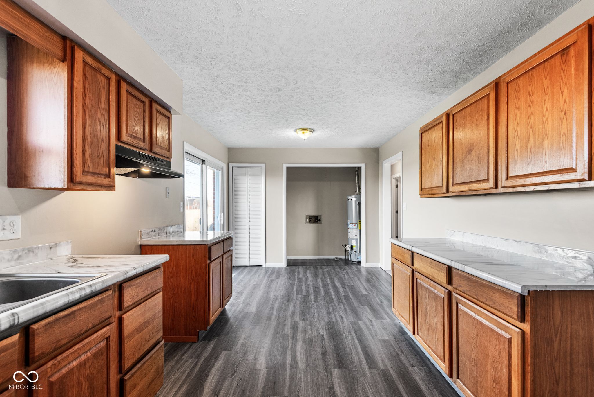 652 North Dellasburg Road Columbus, IN 47203 - Photo 12 of 23