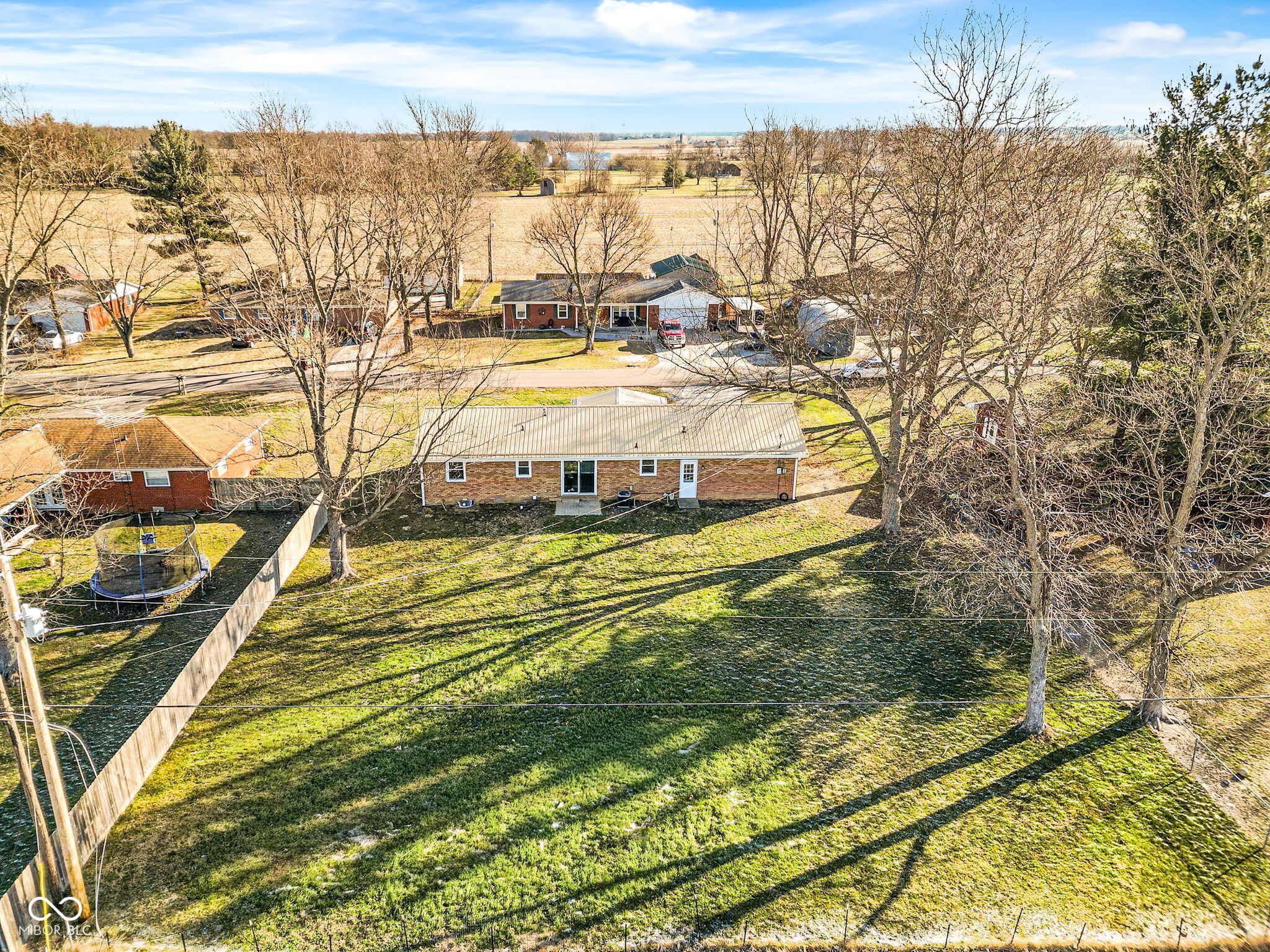 652 North Dellasburg Road Columbus, IN 47203 - Photo 2 of 23