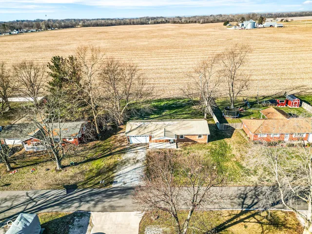 $239,900 | 652 North Dellasburg Road, Columbus, IN 47203