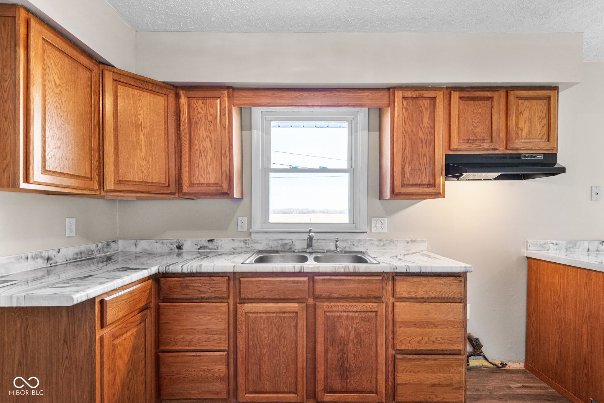 652 North Dellasburg Road Columbus, IN 47203 - Photo 10 of 23