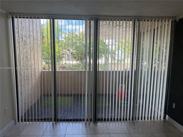 $2,000 | 10400 Southwest 108th Avenue, Unit A201, Miami, FL 33176