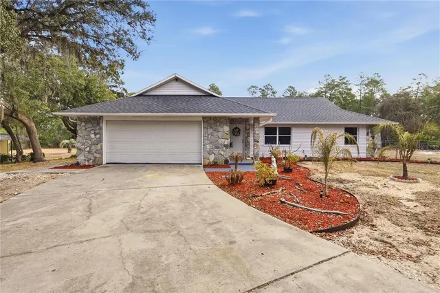 $325,000 | 5145 Southeast 189th Terrace, Ocklawaha, FL 32179