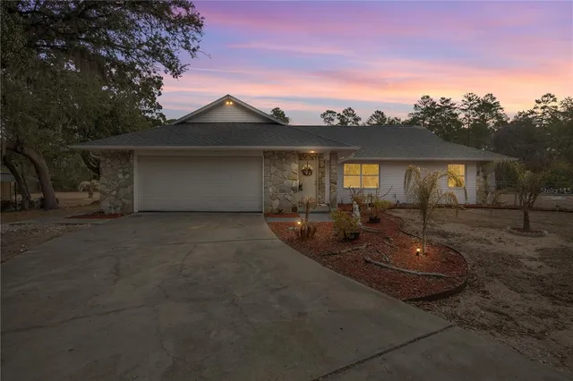 $325,000 | 5145 Southeast 189th Terrace, Ocklawaha, FL 32179