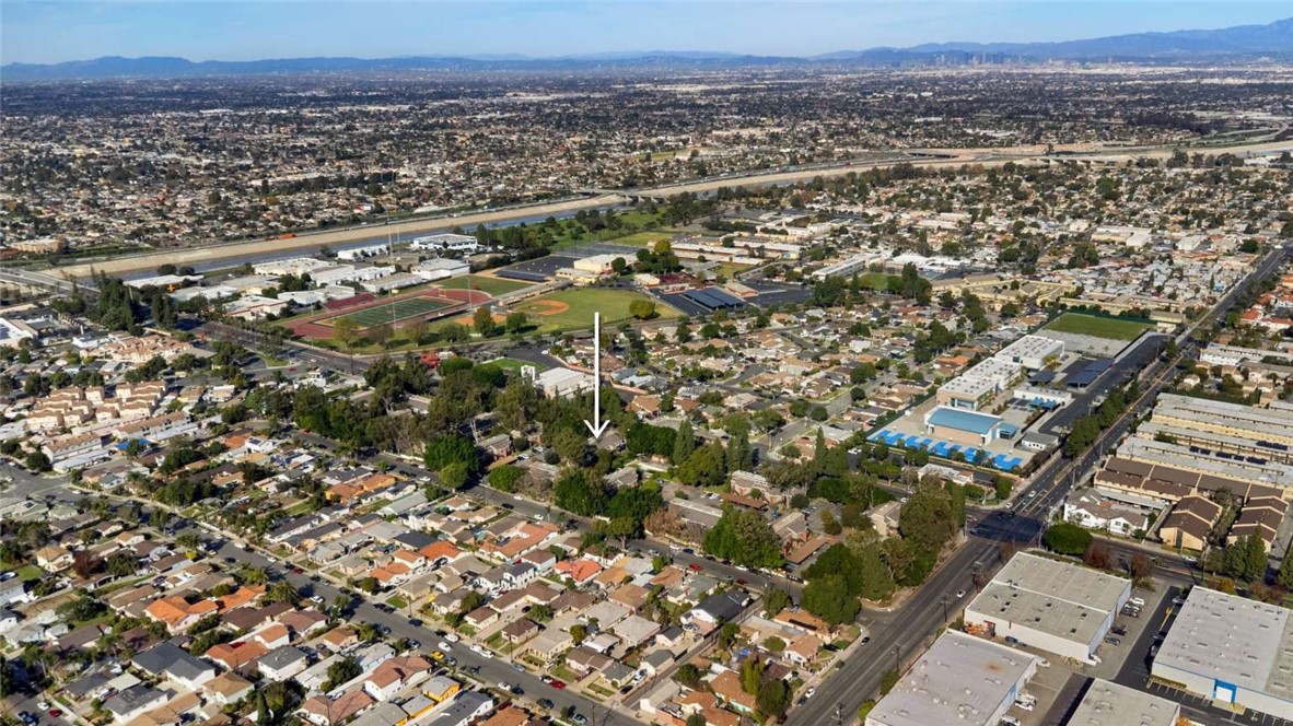 6733 Caro Street, Unit 47 Paramount, CA 90723 - Photo 25 of 25 an aerial view of multiple house