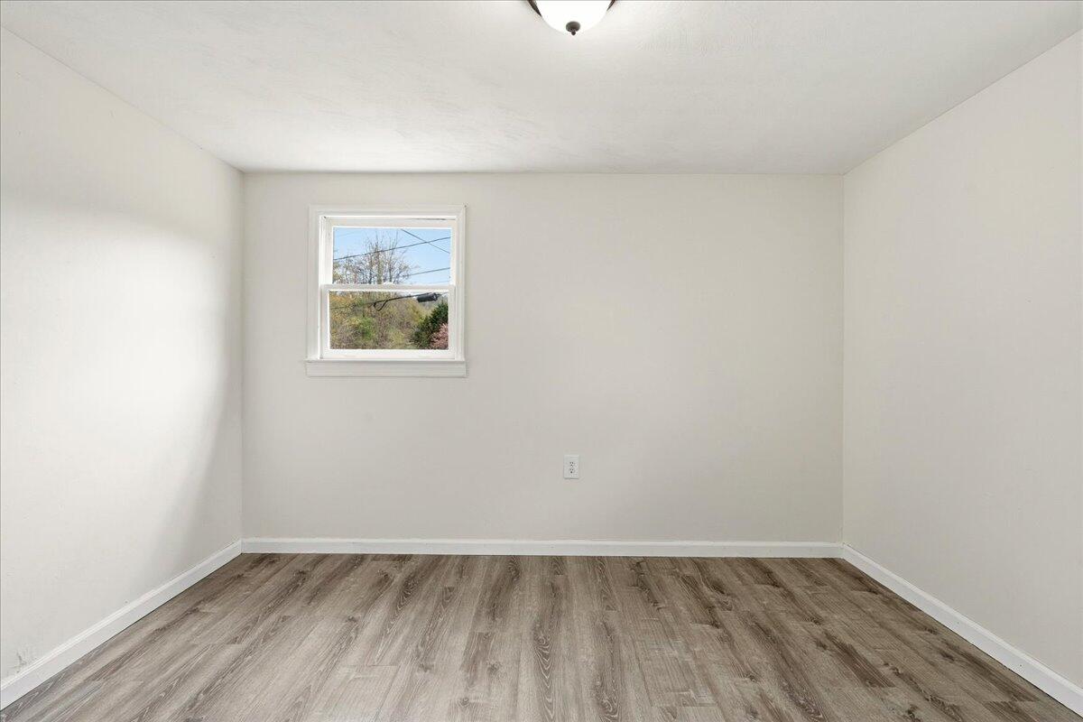 28 Scotts Hollow Road Eagle Rock, VA 24085 - Photo 13 of 44 08-DSC1481