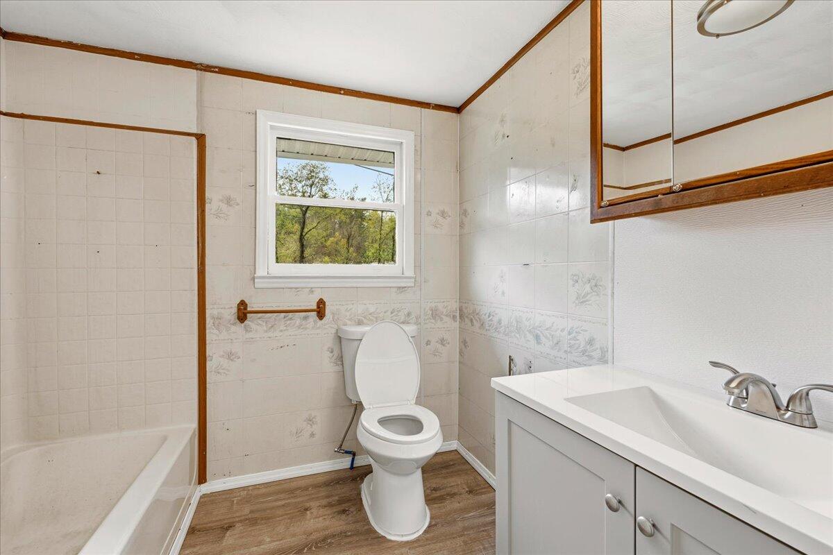 28 Scotts Hollow Road Eagle Rock, VA 24085 - Photo 17 of 44 12-DSC1501