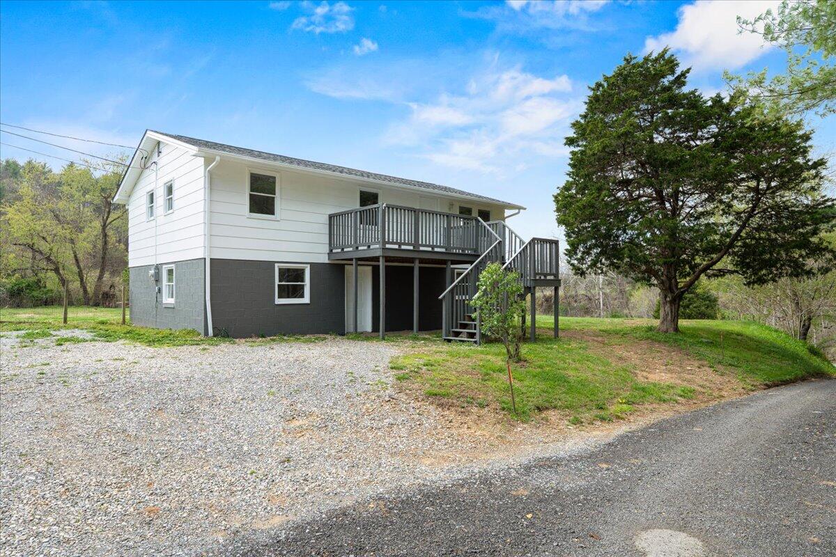 28 Scotts Hollow Road Eagle Rock, VA 24085 - Photo 4 of 44 25-DSC1599