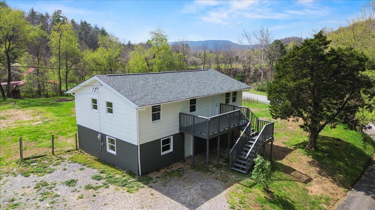 28 Scotts Hollow Road Eagle Rock, VA 24085 - Photo 6 of 44 26-DJI_0010