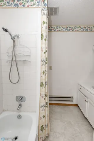 $99,900 | 131 8th Avenue Southeast, Unit 7, Mayville, ND 58257