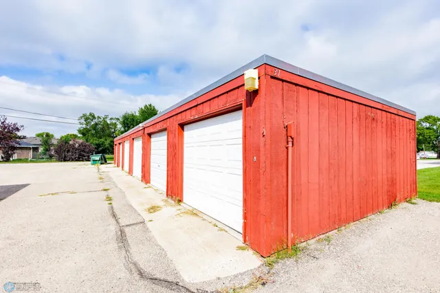 $99,900 | 131 8th Avenue Southeast, Unit 7, Mayville, ND 58257