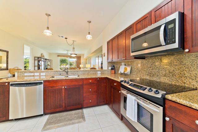 $899,000 | 69-200 Pohakulana Place, Unit L22, Waikoloa, HI 96738
