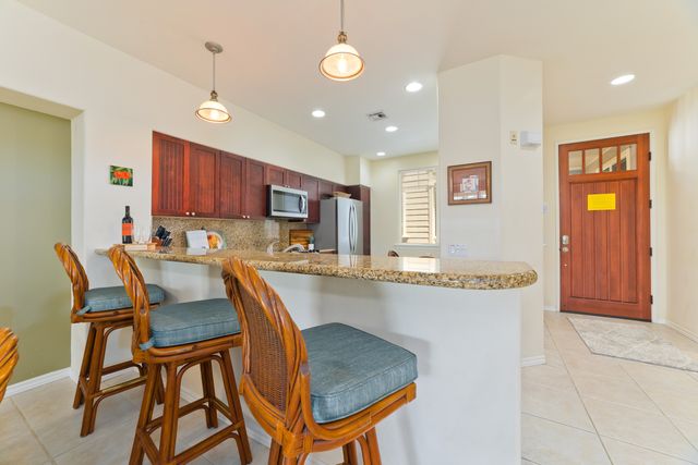 $899,000 | 69-200 Pohakulana Place, Unit L22, Waikoloa, HI 96738