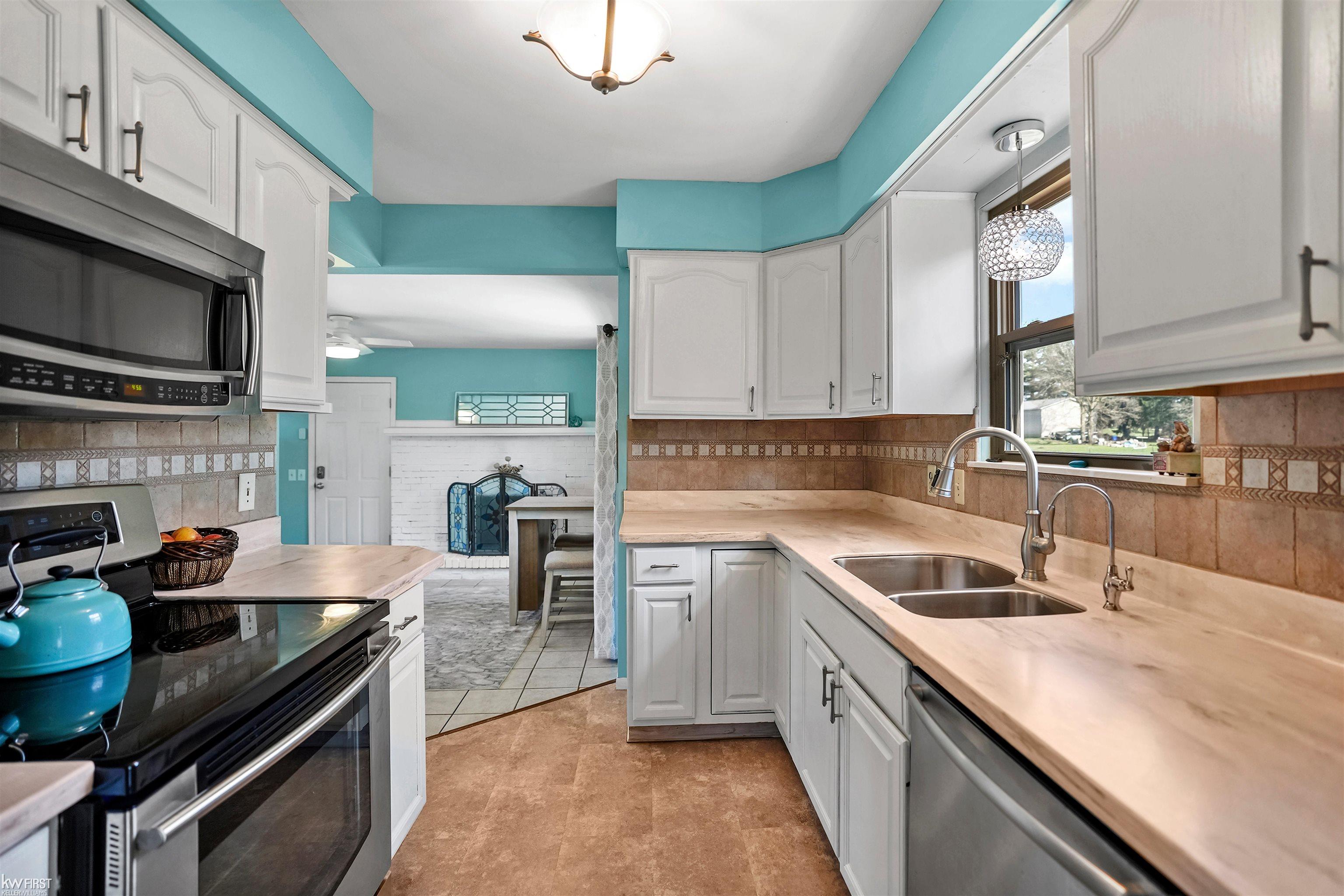 6486 Lucas Road Flint, MI 48506 - Photo 13 of 39 50172355-b659db14-5d39-411a-aa8a-02ebf5cae1f3.JPG