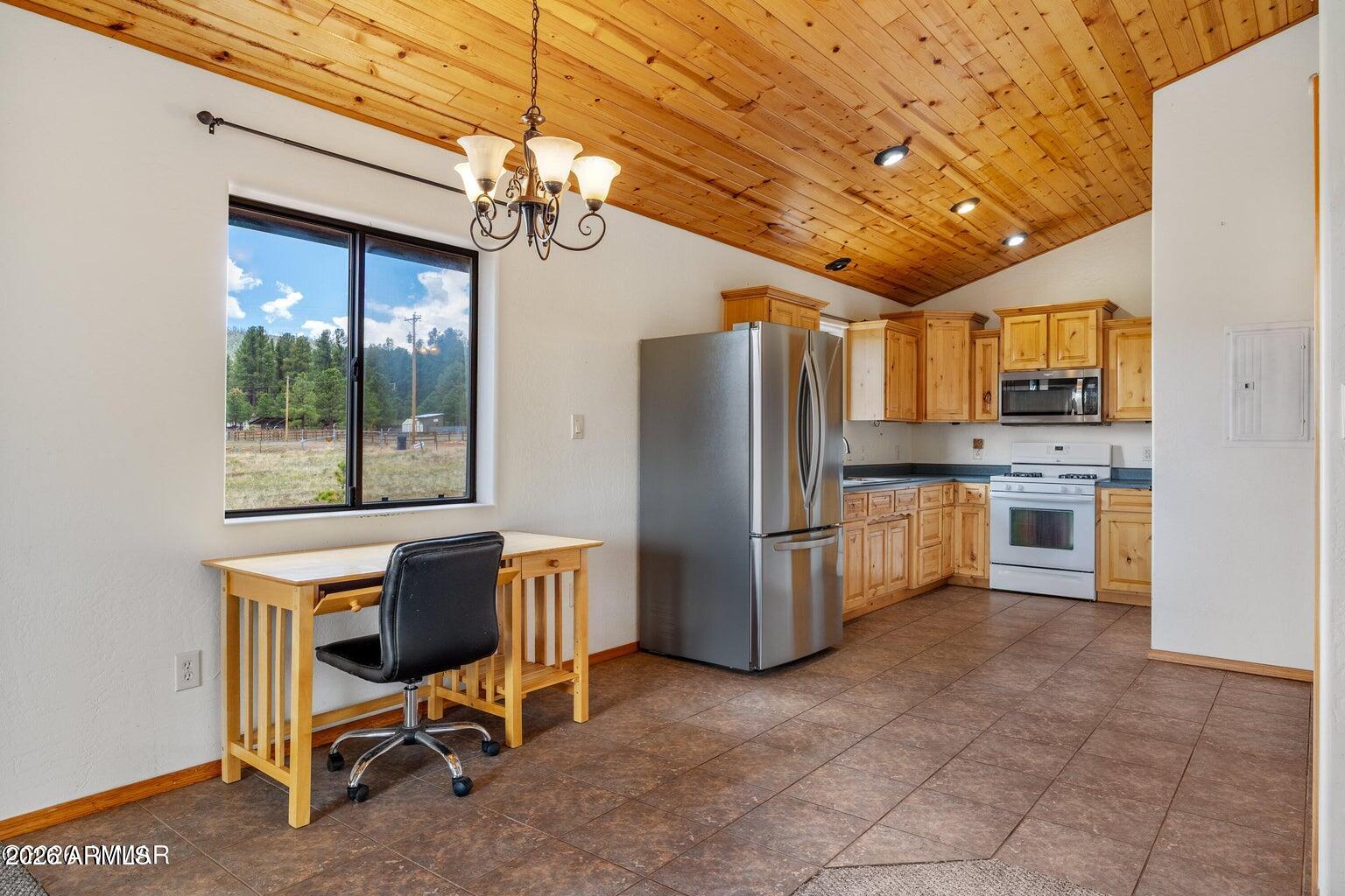 6 County Road 2099 Alpine, AZ 85920 - Photo 10 of 25 10