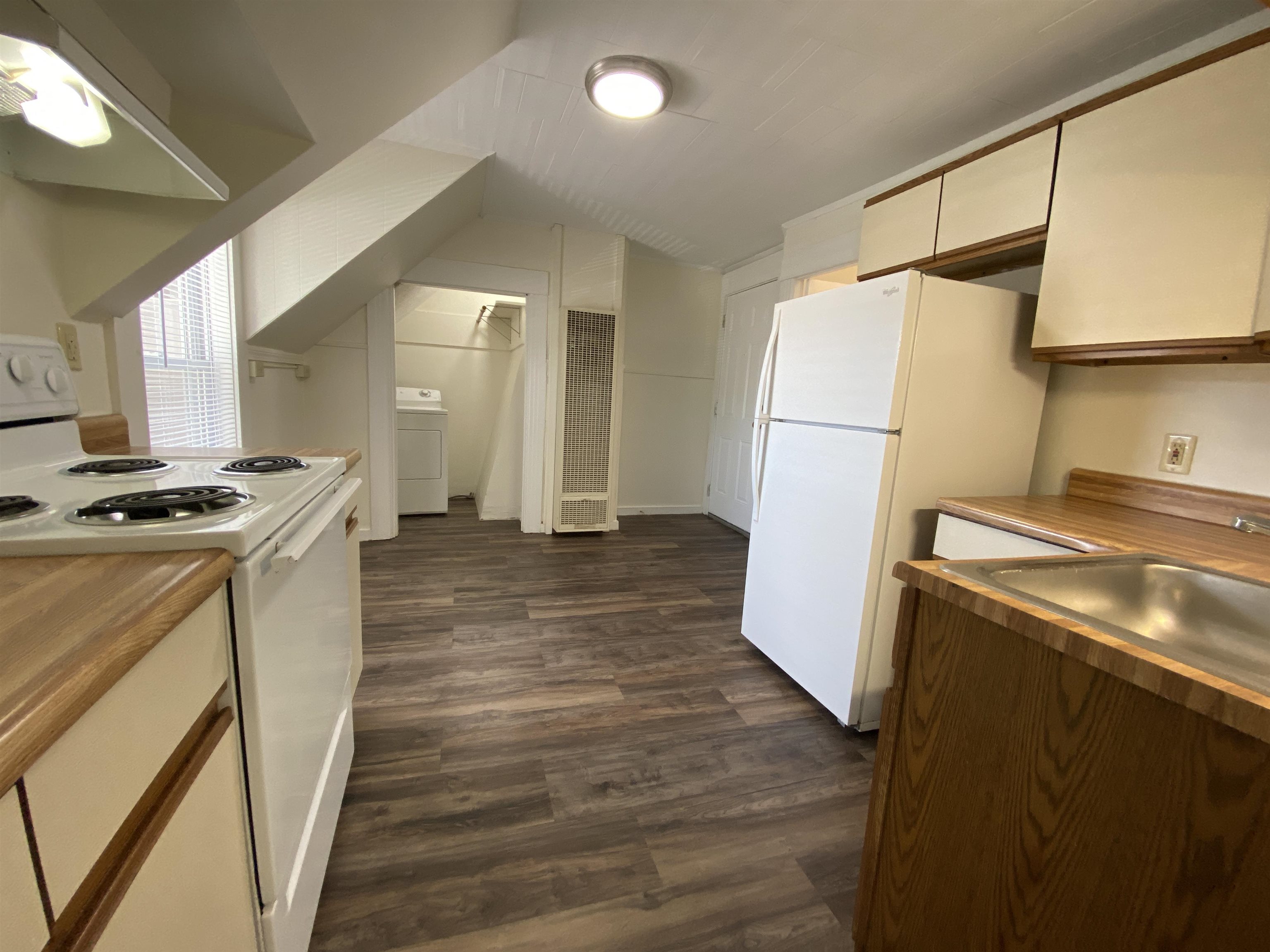 77 Ferry Street, Unit 2 Manchester, NH 03102 - Photo 12 of 51 Gallery Image 12