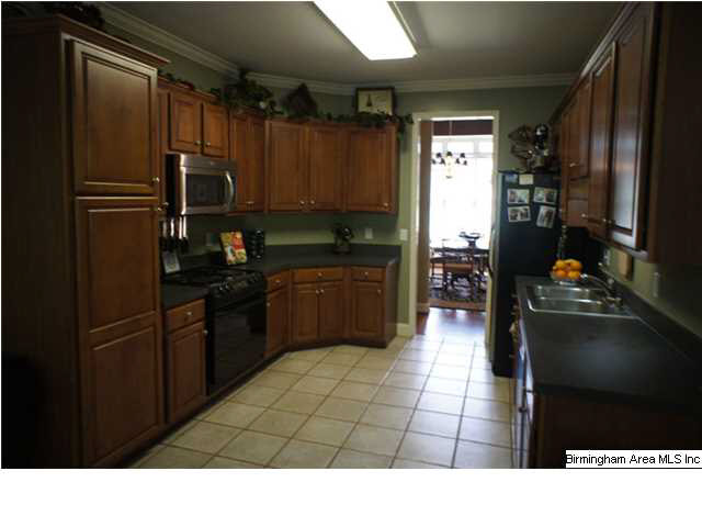 636 Meadow Ridge Drive Birmingham, AL 35242 - Photo 7 of 25