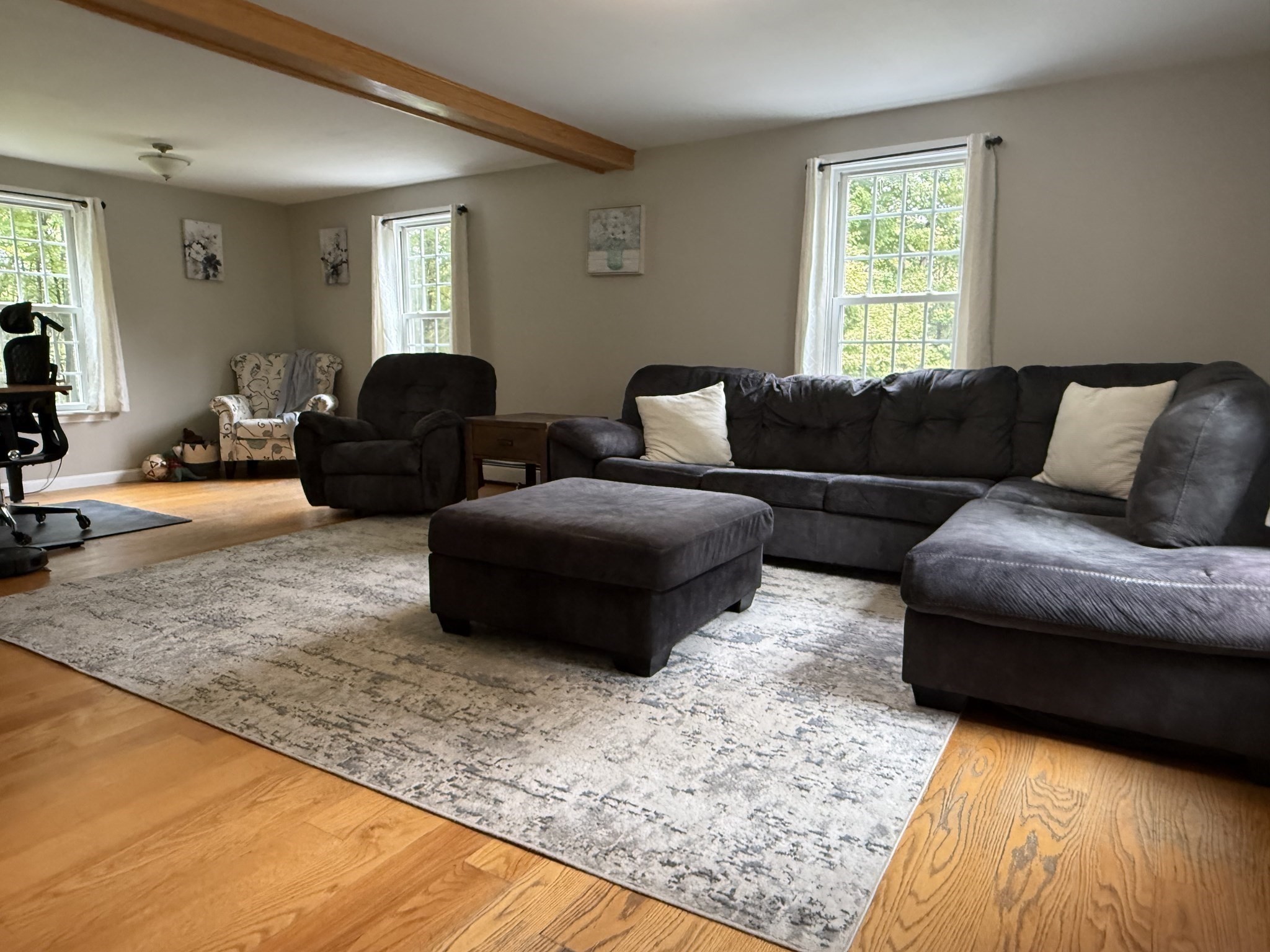 823 Moore Road New Braintree, MA 01531 - Photo 9 of 21 Gallery Image 9