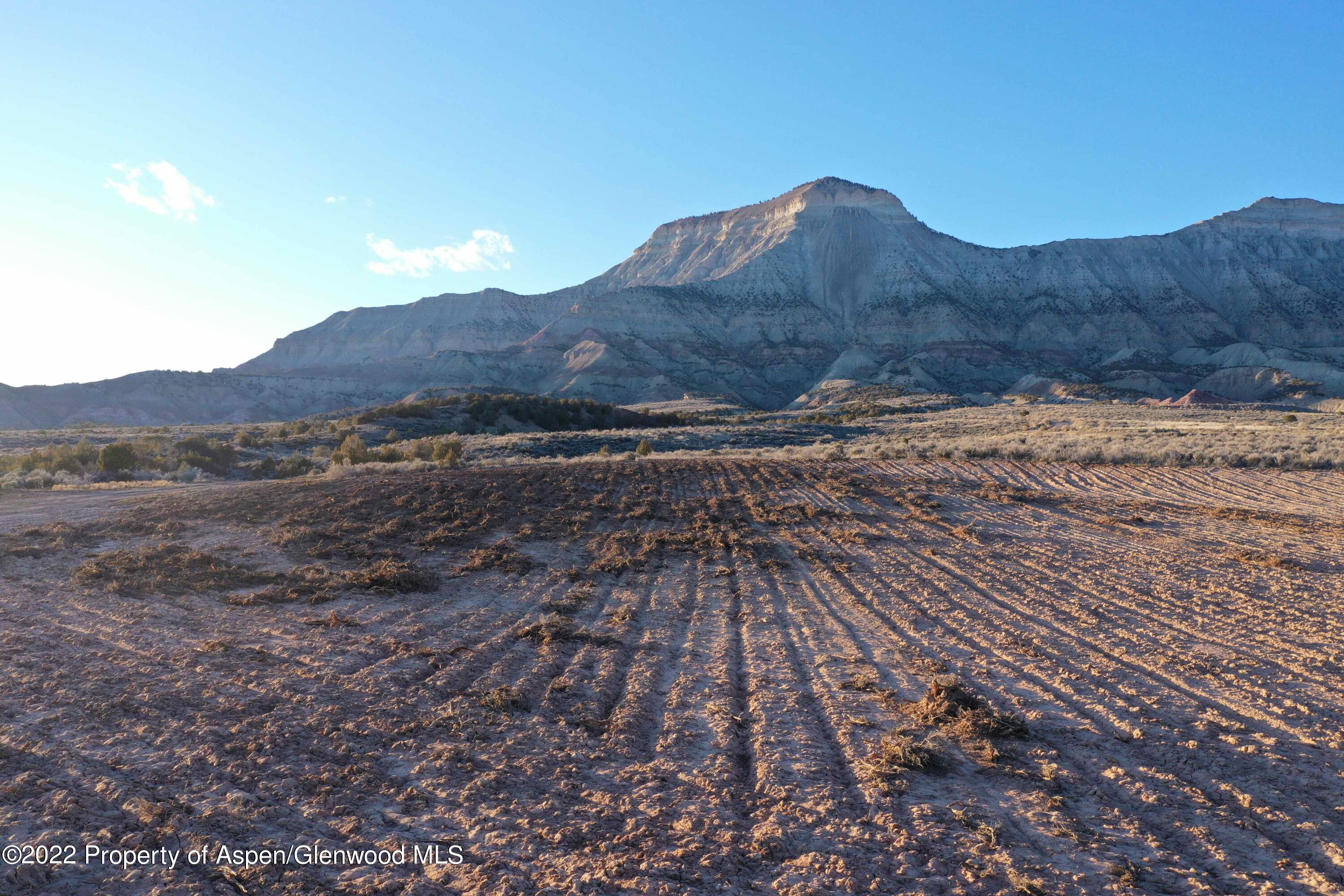 Tbd -e Par Tbd -e Par Highway De Beque, CO 81630 - Photo 12 of 14 a view of a house with a mountain