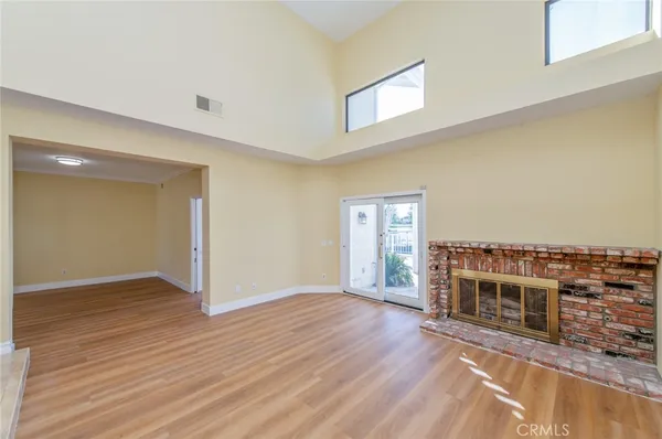 $6,500 | 76 Fairlake, Unit 23, Irvine, CA 92614