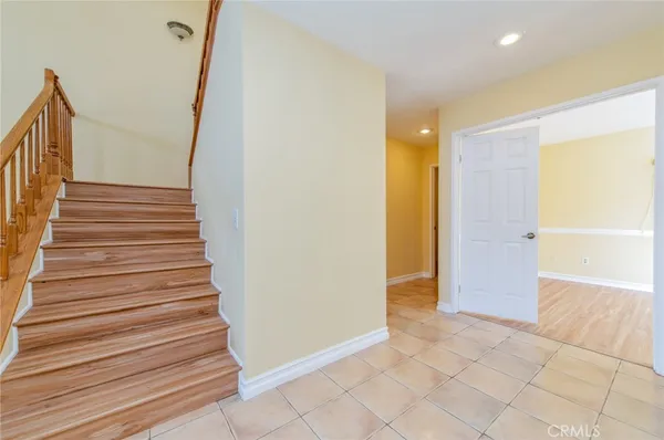 $6,500 | 76 Fairlake, Unit 23, Irvine, CA 92614