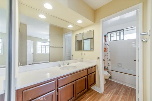 $6,500 | 76 Fairlake, Unit 23, Irvine, CA 92614