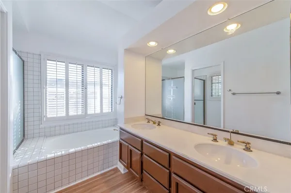 $6,500 | 76 Fairlake, Unit 23, Irvine, CA 92614