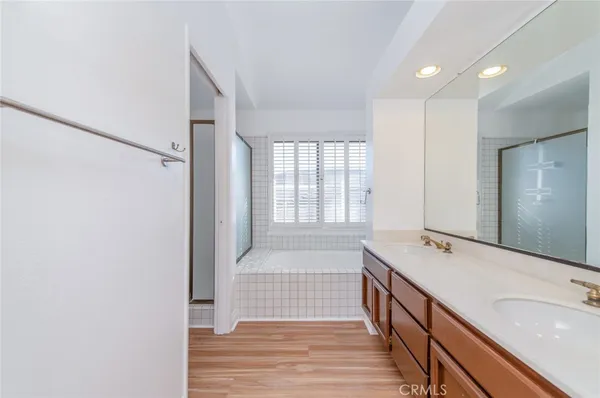 $6,500 | 76 Fairlake, Unit 23, Irvine, CA 92614