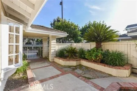 $6,500 | 76 Fairlake, Unit 23, Irvine, CA 92614