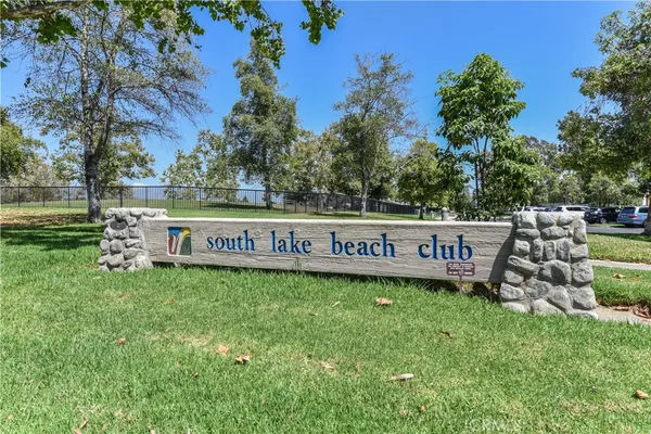 $6,500 | 76 Fairlake, Unit 23, Irvine, CA 92614
