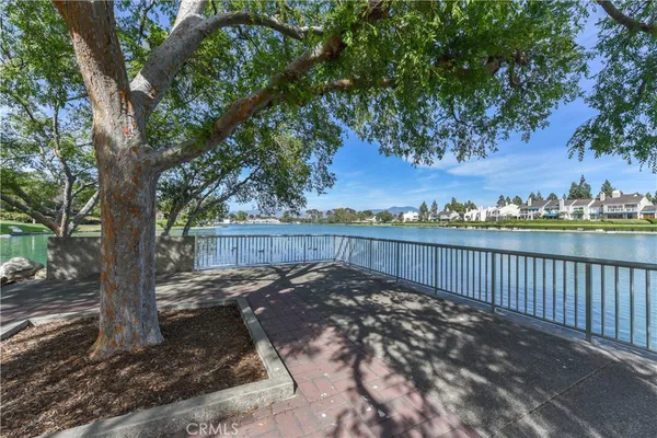 $6,500 | 76 Fairlake, Unit 23, Irvine, CA 92614
