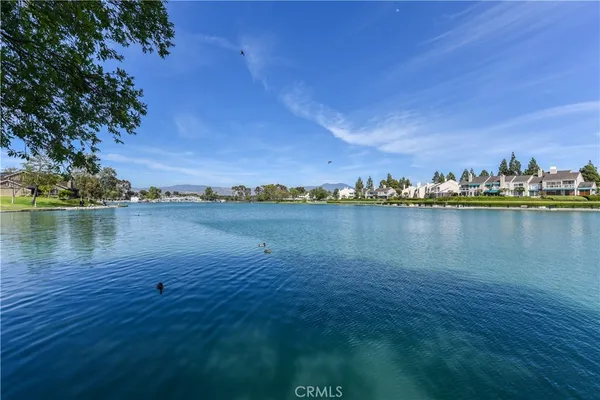 $6,500 | 76 Fairlake, Unit 23, Irvine, CA 92614