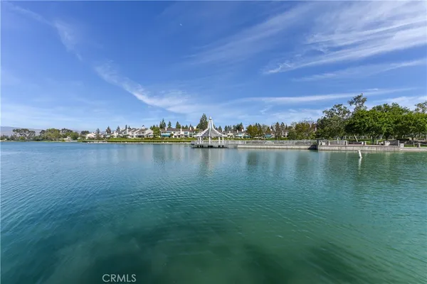 $6,500 | 76 Fairlake, Unit 23, Irvine, CA 92614
