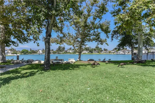 $6,500 | 76 Fairlake, Unit 23, Irvine, CA 92614