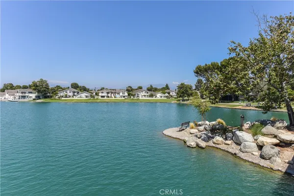 $6,500 | 76 Fairlake, Unit 23, Irvine, CA 92614
