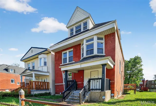 $229,900 | 4152 Delmar Boulevard, St. Louis, MO 63108